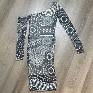 Fashion Nova Geometric Black and White One-Shoulder Dress